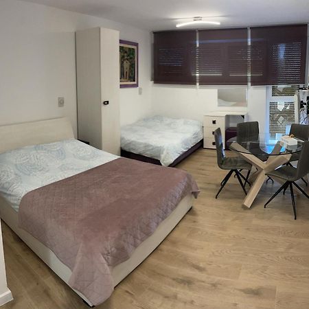 Luxury Town Center Apartments ซาดาร์ ภายนอก รูปภาพ